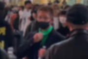 【恐怖】京王線刺傷事件の容疑者、渋谷のハロウィンに出没していた！外国人YouTuberの動画に写り込む