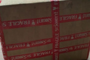 タイ人「凄く大きい荷物が届いたから開封の儀をしていくぞ！」