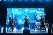【海外】BABYMETALの香港ツアー：ヘッドバンギング、タオル振り回し、アジアワールド・エキスポを熱狂させる