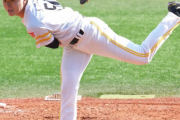 前田純が6回3安打無失点と開幕ローテ入りに大きく前進　小久保監督と倉野コーチが絶賛！！