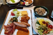 高いホテルの朝食バイキング、明らかにビジホとは違うｗｗｗｗｗｗｗｗｗｗｗ