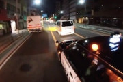 【動画】西成でタクシーから酷い幅寄せをされたバイク乗りの車載映像。これはわざとだろ(°_°)