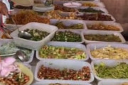【動画】中国の貧困層の食事（136円食べ放題）が話題に