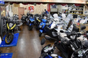バイクって展示品でも安くならんねんな