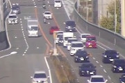 【事故】無注意による事故が原因で渋滞につながる様子を定点カメラで観察する動画。