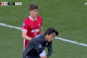 外国人「狂ってる」日本代表選手、試合中に悪質な嫌がらせを受けて悶絶！相手DFに批判殺到！トレンド入りする事態に【海外の反応】