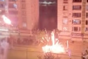 【動画】サッカーの勝利を祝う花火が撮影者に直撃する事故。顎と耳を縫う怪我。