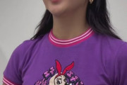 【画像】ゆきぽよ(29)が英会話教室に着て来たTシャツwwwwwwwwwwwwwwwwwwwww
