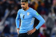 バルセロナ、ウルグアイ代表DFアラウホが1カ月半の離脱か？手術の場合、W杯欠場へ