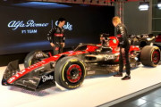 アルファロメオが2023年型F1マシン「C43」を発表　赤＆黒のカラーリングに