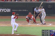 【広島対巨人20回戦】巨人、８回表１アウト２,３塁から菅野の内野ゴロの間に三塁ランナーが生還し１点追加！リードを3点に広げる！！！！