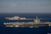 米海軍空母「セオドア・ルーズベルト」と強襲揚陸艦「アメリカ」が太平洋上で合流し航行訓練を実施！