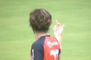 【画像】杉本健勇、相手サポに中指を立てているところを撮られてしまう