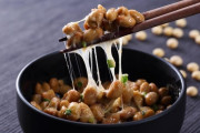 外国人「納豆という食品を全く知らない…誰か解説してくれないか？」