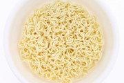 エースコック社長「はぁはぁ...やっとできた！このカップラーメン食べてくれ！」