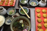 ラーメンでご飯はいけるけど、うどんと蕎麦でご飯はいけるか？