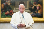ローマ教皇「ウクライナさん、白旗を揚げる勇気を。事態が悪化する前に交渉するのは恥じゃないですよ」