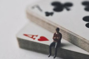 【妖精】未来の人類は小型化する「小さいおじさん」は未来人の幻影だったのか？