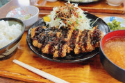 【画像】こういうトンカツ定食