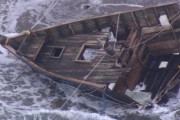 海外「日本に幽霊船がたどり着いたそうだ」
