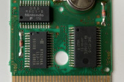 ゲームボーイの電池変えてるんだがお前ら力貸してくれ