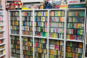 【画像】ファミコンソフトを『箱付きコンプリート』した部屋、凄すぎて草ｗｗｗｗ