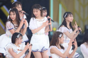 【AKB48G】台風の暴風雨が吹き荒れる街中で、全裸のままはしゃいでそうな馬鹿っぽいメンバー