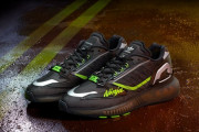 カワサキ、adidasとのコラボレーションスニーカー「ZX 5K BOOST KAWASAKI」と「ZX 8000 KAWASAKI」を発表