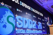 ウリは命令に従ったまでニダ！　〜　ソウルで多国間会議　韓国運営スタッフが手渡した「中国側からのメモ」に…フィリピン国防相、演説中に激怒