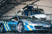 チェコ警察「おっ！お前Ferrari持っとるやんけ！没収して警察車両として使ったるわ」