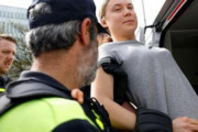 【無法】グレタ・トゥンベリさん、また逮捕！今度はオランダで抗議活動