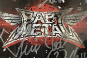 2015年「ROCK ON THE RANGE」の時のBABYMETALメンバー直筆サイン入りジャケットが凄い！