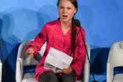 国連で演説した16歳女子の背後にいるのはスウェーデンのNGO。その目的は政府に補助金を出させること