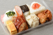 「重要な仕事や試験がある前日は『コンビニ弁当』を食べる」スタイルが最近流行っている模様　→　実は切実な理由があるライフハックだった