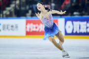 浅田真央に憧れた“17歳の新星”中井亜美、衝撃の優勝で流した涙の理由。「急に涙があふれて…」その涙を拭ったコーチが明かす秘話「負けず嫌い。もう一つは…」