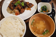 韓国人「日本の社員食堂で食べられる550円の定食がこちらです」→「この価格でレストラン級‥」