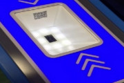 【朗報】QRコードさん、読み取り速度と範囲が大幅に向上してガチで自動改札機に対応してしまう