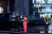 メッシが2年連続でFIFA男子最優秀選手賞を受賞！最優秀監督はマンチェスター・Cで3冠達成のグアルディオラ