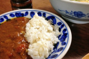 【画像】ラーメンカレーセットとかいうどこに需要があるのか不明な定食 ＆ 免許センターのラーメンとカレーのセットww