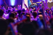 【悲報】eスポーツプレイヤーワイ氏、怪我により引退の危機か
