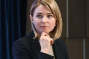元クリミア美人検事総長、反プーチン的発言をしたためクビに 「Ｚマークは悲しみの象徴」