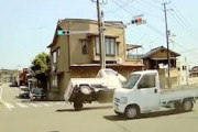 【広島】軽トラックに信号無視の軽トラックがノーブレーキで突っ込んでしまう事故の映像。