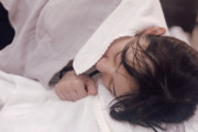 赤ちゃんのように眠る金村美玖がくっそかわええｗｗｗ【日向坂46】