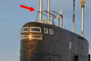 ロシアの原子力潜水艦、ドローンが入りこまないようにガード設置