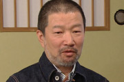 【炎上】人気芸人、NHKアナに「京都なのに左利き直さなかったの？」と発言→アナは表情固まり、スタジオは大爆笑