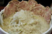 二郎系、家系ラーメンは語られるけど背脂チャッチャ系はあんま語られないよな