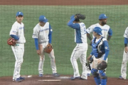 【悲報】日ハムのリリーフ、壊れる