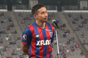 FC東京復帰のDF長友佑都が味スタでサポーターに挨拶　「もう一度、一丸となって、強い東京をつくっていきましょう」