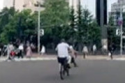 【動画】 スピード違反の取り締まりで測定結果を偽造、警部補を逮捕　47人が被害か