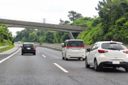 まだ煽り運転してる奴いるのかよ、、、、